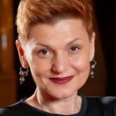 Vedrana Božinović als Serb Anchor