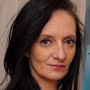 Laura Davis als Self