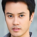 วิชญะ จารุจินดา als Mhong