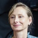 Monika Kristlová als pracovnice sociálky