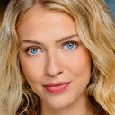 Sophie Jordan Collins als Ashley