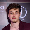 Victor Galisteu als Denis