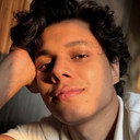 Piyush Khati als Arjun