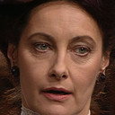 Angelika Auer als Thea Staudinger
