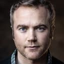 Aidan O' Sullivan als Sean