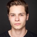 Toby Wallace als Jonah (segment "The Last Time I Saw Richard")