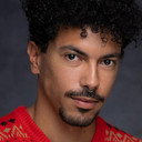 Tomás Garcez als Santiago