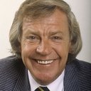 Aad van Toor als Adriaan