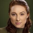 Hannah Brantley als Laura