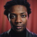 Omari Douglas als Jean-Baptiste "JB" Marion