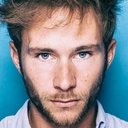Nicolas Robin als Père Sébastien