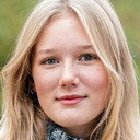Karla Larsen Moltsen als Karen