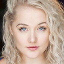 Kate Parr als Young Sandra