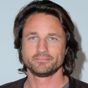 Martin Henderson als Mike