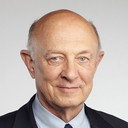 R. James Woolsey, Jr. als Self