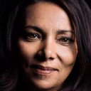 Sandra Cervik als Hotel Maid