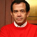 Miguel Ángel Ferriz Jr. als Gustavo
