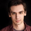 Jonathan Simao als Kayden Peterson