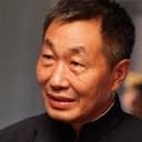 Du Yuan als Director Shen