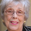 Margaret Tyzack als Hospital Almoner