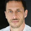 Stéphane Brulotte als Père d'Antoine