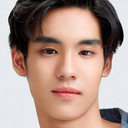 Yai Teerapong Suparwong als Leo