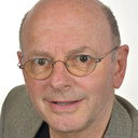 John Smythe als Jon Hartz