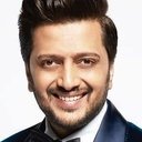 Ritesh Deshmukh als special appearance in song "Dhagala Lagali"