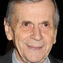 William B. Davis als Hypnotist