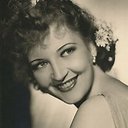 Jean Fenwick als Lady in Waiting (uncredited)