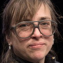 Maike Mia Höhne als Jabolka