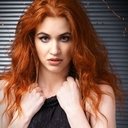 Alix Maria Taulbee als Sister Reed