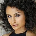 Nazanin Mandi als Self - Model