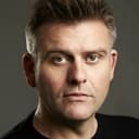 Sam Callis als Callum Stone