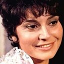 Evelyne Séléna als Louise