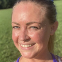 Izabela Kapiasová als czeska recepcjonistka