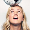 Lindsey Horan als Self