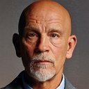 John Malkovich als Agent St. Anne