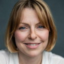 Helen Keeley als Guardswoman (voice)