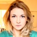 Viktoria Kozlova als la journaliste