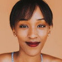 Sheila Isaro als Madame Sam