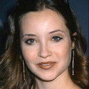Olivia Friedman als Kelly Sims Williams