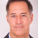 Patrice Groleau als Complice de Pierre