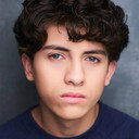 Adam Courtney als Tommy