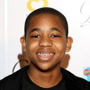 Tylen Jacob Williams als James Phillips
