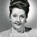 Catherine Doucet als Miss Pommesby