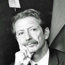 Shapour Bakhtiar als Self - Politician (archive footage)