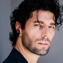 Serhat Parıl als Mahir