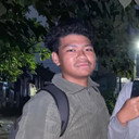 Timoty Halomoan als Timo