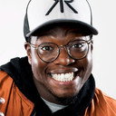 Kevin Raphaël als Himself - Host